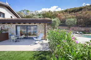 Villa Divina22 - APT Prima con piscina e vista lago - Image 4