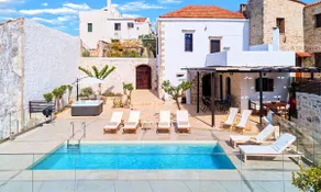 Maison entièrement équipée avec barbecue, jardin et piscine privée | Vue nature - Image 5