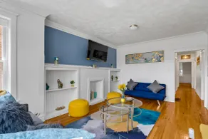 Captivating 2 Bedroom rental unit - Image 4