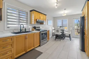 *WOW!!* Executive cozy home with 3 beds, work station & gym - Image 4