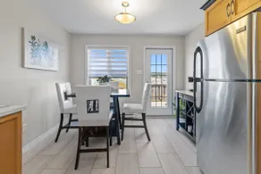 *WOW!!* Executive cozy home with 3 beds, work station & gym - Image 5