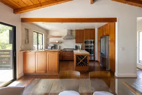 Cedros Beach Home w Jacuzzi + E-Bikes + Surfboards - Image 5