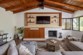 Cedros Beach Home w Jacuzzi + E-Bikes + Surfboards - Image 3