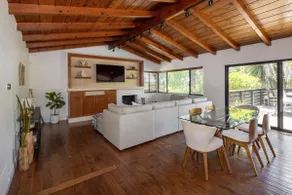 Cedros Beach Home w Jacuzzi + E-Bikes + Surfboards - Image 2