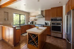Cedros Beach Home w Jacuzzi + E-Bikes + Surfboards - Image 4