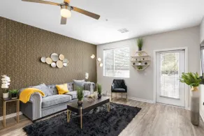 Artistic Luxury Apartment in Scottsdale W/Pool - Image 4