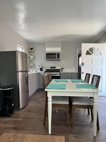 Cozy 1 Bedroom apartment in the Heart of La Jolla - Image 2