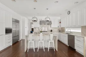 Fantastic Home in Wicker Park - Image 2