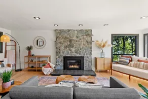 Water View | Deck, Luxury Space | Families & Pets - Image 2