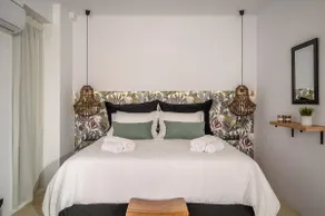 Talise I Modern & Luxury Suite just 2 minutes from the beach - Image 4