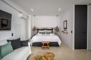 Talise I Modern & Luxury Suite just 2 minutes from the beach - Image 3