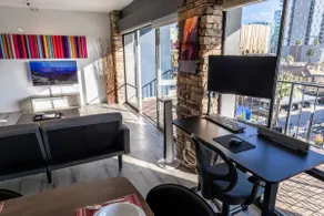 Stunning views | NO FEES! | Highrise | WFH! - Image 3
