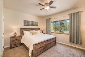 Comfy Condo with Gas Fireplace, Deck and Garage - Image 2