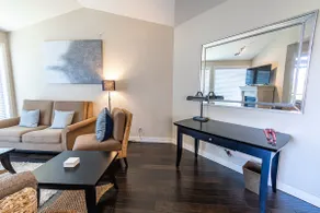 Breathtaking Lakefront Condo with Boat Slip - Image 5