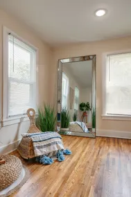 The Watkins House. Two king beds, sleeps 8! - Image 4