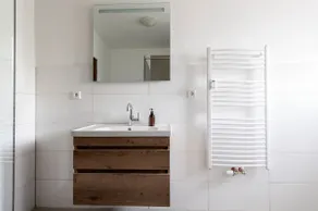 Worker Apartment near Enschede - 4 Bedrooms - 8 Single Box-Spring Beds - Image 4