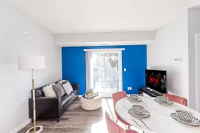 *SakuraFantasy*Flagship W A/C luxury condo in UofA - Image 2