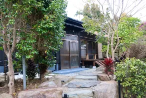 Shimayado Yakushima is 10 minutes from popular hot springs and a large supermarket! A guest house that is rented out as a whole. - Image 3