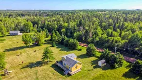 3BR Stay Salty • 1GB WiFi • Near PEI National Park - Image 5