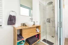 Studio in Vieux-Lille · quiet, premium bedding and linens - Image 2