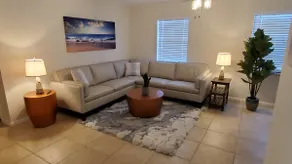 Beach Villa (King Bed) 1.5 Miles From The Beach - Image 2