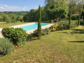 Quiet house with private pool - Image 4