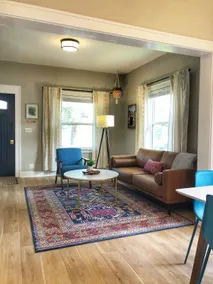 The Jasper House: A cheerful downtown bungalow - Image 5