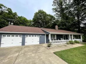 Secluded Wooded Getaway w/ 2BR 2BA + Private Lake - Image 2