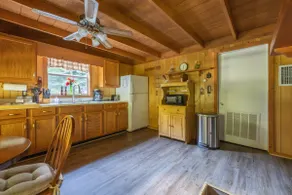 Cabin in Bakersville, NC - Image 4