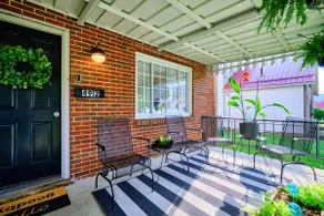 Midcentury Modern on Venable - Image 5