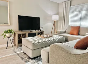 Downtown Gilbert *Pet-Friendly* Getaway - Image 3