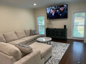 Vacation pool house at the heart of Ballantyne - Image 4