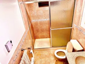 Beautiful 1bedroom with kitchen & private bathroom - Image 5