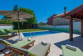 Nice pet-friendly villa minutes from the beach - Image 3