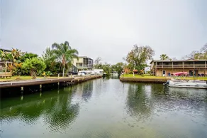 PALM CREEK GETAWAY spring meets gulf+pool & spa - Image 4