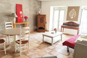 At Emma's, in the heart of Auray. - Image 3