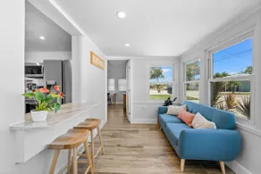Family Beach Vibes, Walk to Beach, Dining & More - Image 2