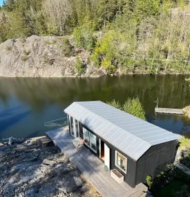 Unique accommodation by the lake with its own dock. - Image 2