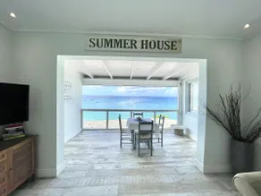 Beachside 2 Bedroom apt with beach access - Image 5