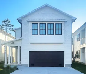 Coastal Home · Bay Views · Near the Wharf · Pet Friendly - Image 3