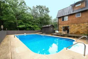 Have it All, Heated Pool, Hot Tub & Secluded Lake! - Image 4