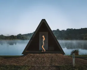 Glamplyfe Nature Experience: A-Frames on Lakefront L15 - Image 3