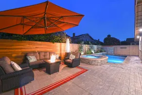 Family House 4BR, Pool, Disneyland, Knott’s - Image 2