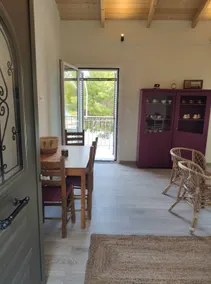 Waterfront cottage in Astakos - Image 2