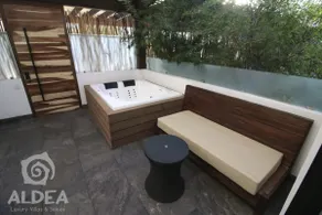 SPECTACULAR SUITE + JACUZZI AND PRIVATE TERRACE - Image 3