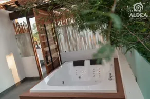SPECTACULAR SUITE + JACUZZI AND PRIVATE TERRACE - Image 4