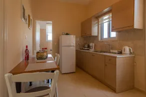 Avocado studio next to the beach | private parking - Image 4