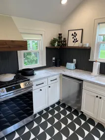 Modern newly renovated whole house BEST location! - Image 2