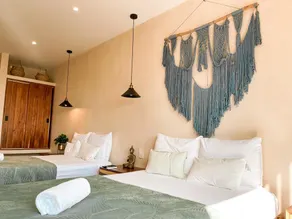 Brand new private SUITE E, with a rooftop pool - Image 4