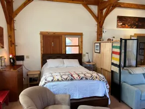 Unique post and beam home, in a hiker's paradise. - Image 2